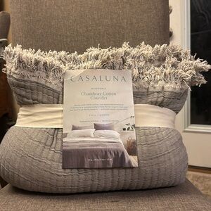Casaluna chambray cotton cotton overlet new